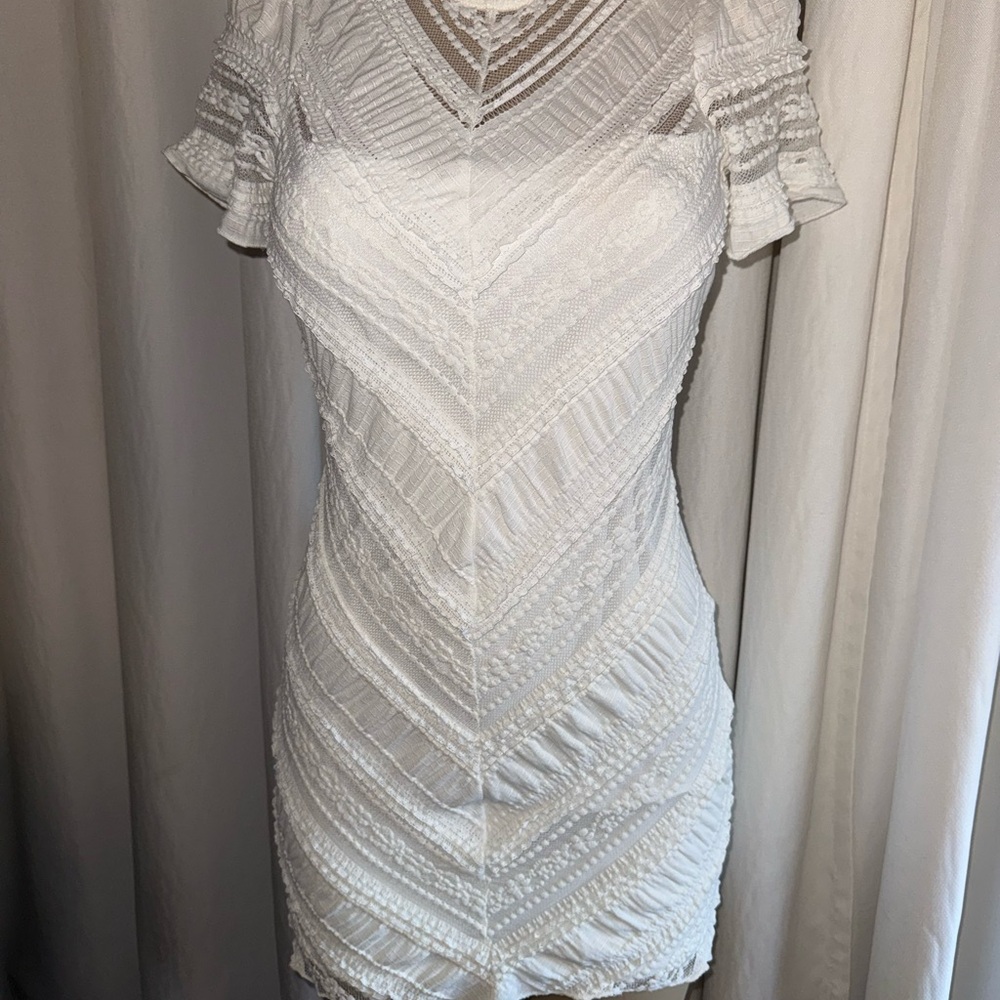Elegant White Lace Dress